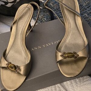 Ann Taylor Gold Women's Sandals